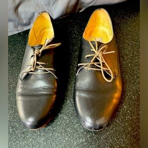 Nisolo leather lace up loafer shoes